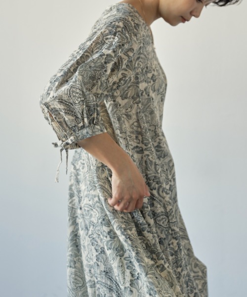 Auntie Rosa Holiday（アンティローザホリデー）の「花柄ロングフレアワンピース（ワンピース・レディース・ブラック/オフホワイト・FREE）」の19枚目の写真