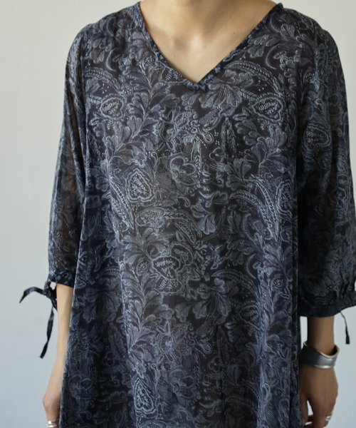 Auntie Rosa Holiday（アンティローザホリデー）の「花柄ロングフレアワンピース（ワンピース・レディース・ブラック/オフホワイト・FREE）」の5枚目の写真