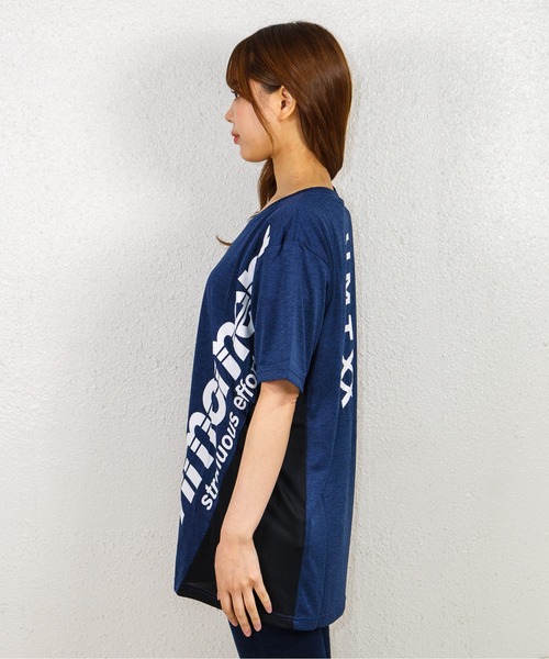 GGD(ジージーディー)の「カチオン天竺サイド切り替えビッグロゴTシャツ(Tシャツ/カットソー・レディース・グレー系その他/グレー/ネイビー系1/ネイビー系/ブラック・LL/L/M)」の17枚目の写真