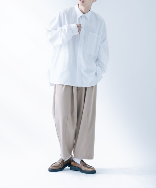 epnok（エプノック）の「サイドスリットオックスレギュラーシャツ（シャツ/ブラウス・メンズ・グレイッシュベージュ/オフホワイト・SMALL/MEDIUM/LARGE）」の8枚目の写真