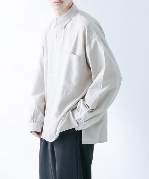 epnok（エプノック）の「サイドスリットオックスレギュラーシャツ（シャツ/ブラウス・メンズ・グレイッシュベージュ/オフホワイト・SMALL/MEDIUM/LARGE）」の17枚目の写真