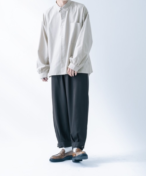 epnok（エプノック）の「サイドスリットオックスレギュラーシャツ（シャツ/ブラウス・メンズ・グレイッシュベージュ/オフホワイト・SMALL/MEDIUM/LARGE）」の20枚目の写真