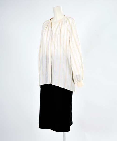 BDONNA（ビドンナ）の「カラミ風ドビーボーダー　ブラウス（シャツ/ブラウス・レディース・ネイビー/オフホワイト・MEDIUM）」の7枚目の写真