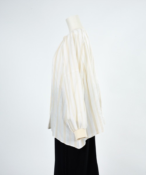 BDONNA（ビドンナ）の「カラミ風ドビーボーダー　ブラウス（シャツ/ブラウス・レディース・ネイビー/オフホワイト・MEDIUM）」の9枚目の写真