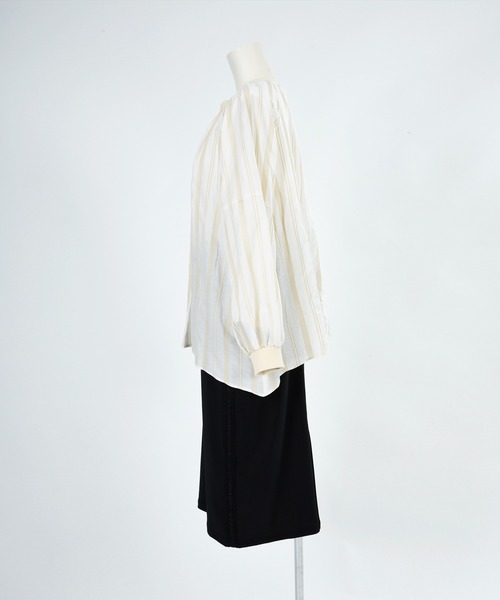 BDONNA（ビドンナ）の「カラミ風ドビーボーダー　ブラウス（シャツ/ブラウス・レディース・ネイビー/オフホワイト・MEDIUM）」の10枚目の写真