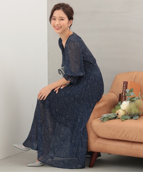 Kana(カナ)の「ドット柄 Vネック ロング丈 ワンピースドレス(ドレス・レディース・ブラック/ホワイト/ネイビー・M)」の21枚目の写真