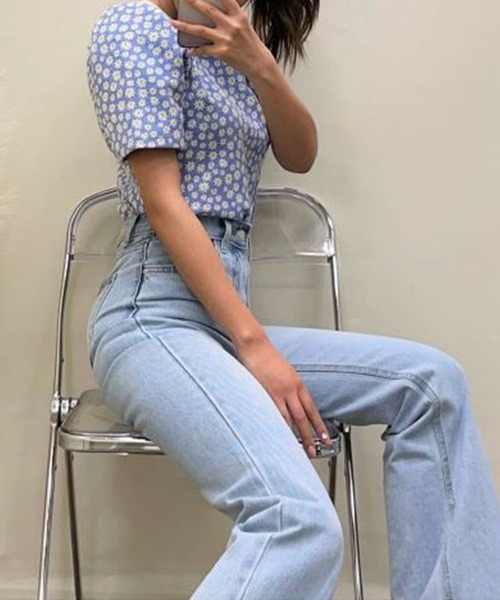 me+em select(ミームセレクト)の「マーガレットパフギャザースリーブトップス(Tシャツ/カットソー・レディース・ブルー/ブラック/ピンク/グリーン・FREE)」の17枚目の写真