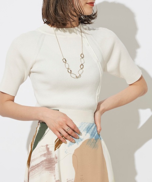 prose verse（プロズヴェール）の「アシメボタンリブハイネック半袖プルオーバー（ニット/セーター・レディース・グリーン系その他/グレイッシュベージュ/オフホワイト/ブラック・ﾌﾘ-）」の2枚目の写真