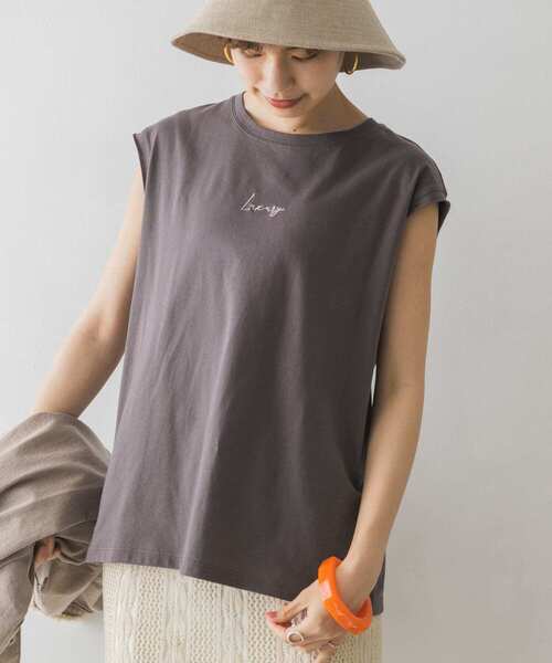 URBAN RESEARCH（アーバンリサーチ）の「『WEB限定』ロゴ刺繍フレンチスリーブTシャツ（Tシャツ/カットソー・レディース・ホワイト/チャコールグレー/モカ/ライトベージュ・FREE）」の3枚目の写真