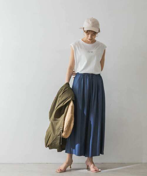 URBAN RESEARCH（アーバンリサーチ）の「『WEB限定』ロゴ刺繍フレンチスリーブTシャツ（Tシャツ/カットソー・レディース・ホワイト/チャコールグレー/モカ/ライトベージュ・FREE）」の7枚目の写真