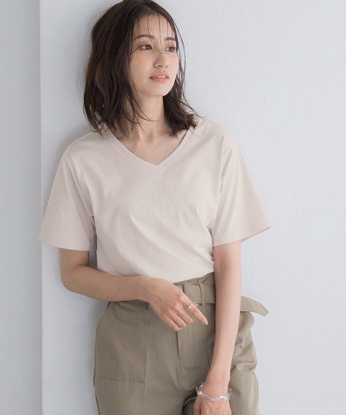 Pierrot（ピエロ）の「汗ジミ防止  選べるベーシックTシャツ（Tシャツ/カットソー・レディース・ブラック/オフホワイト/ピンク/ホワイト系その他/ブラック系その他/ベージュ系その他/ピンク系その他/グレイッシュベージュ・M/L）」の8枚目の写真