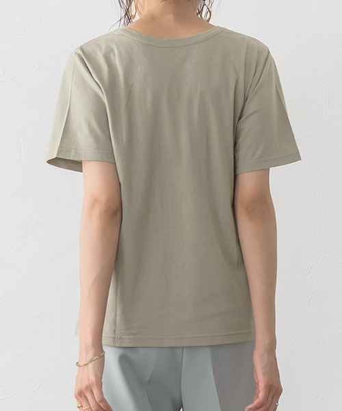 Pierrot（ピエロ）の「汗ジミ防止  選べるベーシックTシャツ（Tシャツ/カットソー・レディース・ブラック/オフホワイト/ピンク/ホワイト系その他/ブラック系その他/ベージュ系その他/ピンク系その他/グレイッシュベージュ・M/L）」の17枚目の写真