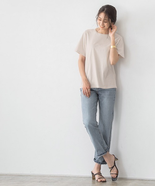 Pierrot（ピエロ）の「汗ジミ防止  選べるベーシックTシャツ（Tシャツ/カットソー・レディース・ブラック/オフホワイト/ピンク/ホワイト系その他/ブラック系その他/ベージュ系その他/ピンク系その他/グレイッシュベージュ・M/L）」の22枚目の写真