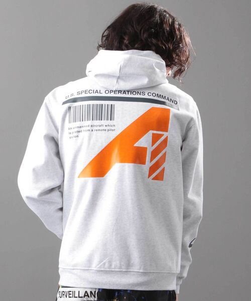 AVIREX(アヴィレックス)の「【AVIREX FLYER’S】パーカー スウェット / LS PARKA SWEAT AF / アヴィレックス / AVIREX(パーカー・メンズ・ライトグレー/ブラック/オリーブ/オレンジ・MEDIUM/LARGE/X-LARGE/XX-LARGE)」の16枚目の写真