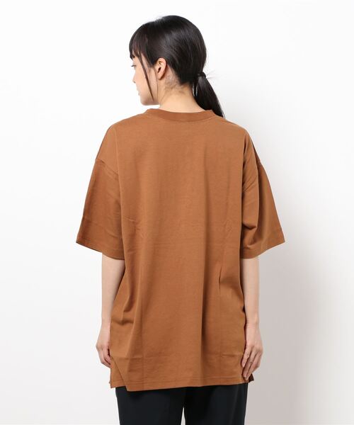 ehka sopo（エヘカソポ）の「ヘンリーネック前後着Tシャツ（Tシャツ/カットソー・レディース・キナリ/グリーン/ブラウン・ﾌﾘ-）」の6枚目の写真