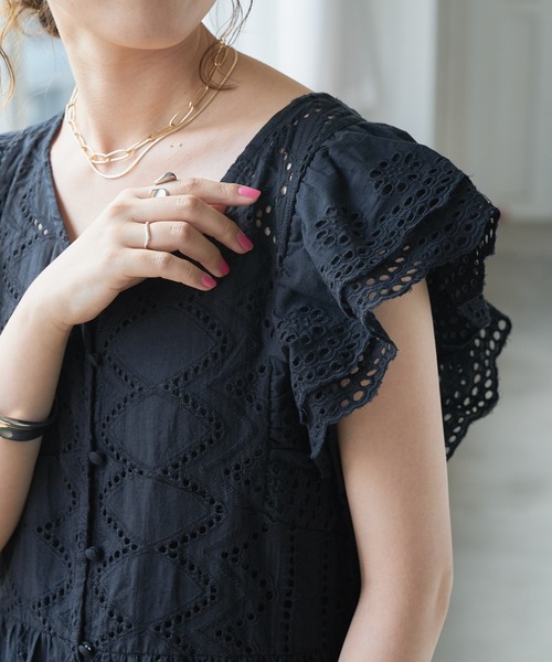 DISCOAT（ディスコート）の「生地レースフリルノースリーブワンピース（ワンピース・レディース・ブラック/イエロー・FREE）」の10枚目の写真