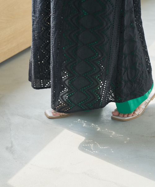 DISCOAT（ディスコート）の「生地レースフリルノースリーブワンピース（ワンピース・レディース・ブラック/イエロー・FREE）」の12枚目の写真