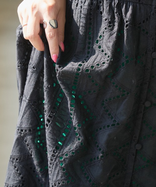 DISCOAT（ディスコート）の「生地レースフリルノースリーブワンピース（ワンピース・レディース・ブラック/イエロー・FREE）」の13枚目の写真