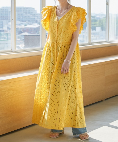 DISCOAT（ディスコート）の「生地レースフリルノースリーブワンピース（ワンピース・レディース・ブラック/イエロー・FREE）」の15枚目の写真