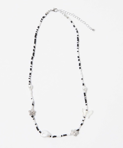 WEGO（ウィゴー）の「WEGO/フラワーパールミックスネックレス（ネックレス・レディース・ブラック/パープル/その他1・FREE）」の4枚目の写真