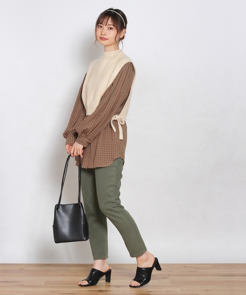 Crisp（クリスプ）の「レイヤードリブニットベスト（ベスト・レディース・ベージュ/アイボリー・FREE）」の10枚目の写真