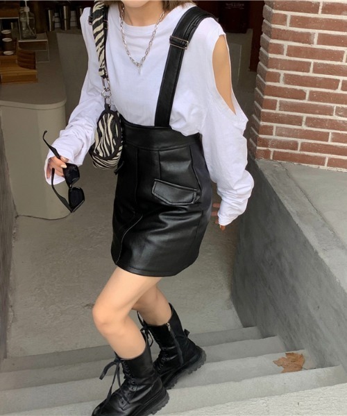 MANGROVE（マングローブ）の「ハッキングポケットレザーサスペンダースカート（スカート・レディース・ブラック/アイボリー・MEDIUM/LARGE）」の5枚目の写真