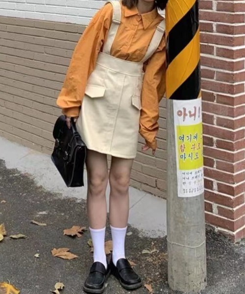 MANGROVE（マングローブ）の「ハッキングポケットレザーサスペンダースカート（スカート・レディース・ブラック/アイボリー・MEDIUM/LARGE）」の4枚目の写真