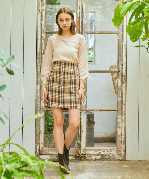 BE RADIANCE（ビーラディエンス）の「Backレースニットトップス（ニット/セーター・レディース・ネイビー/アイボリー/ピンク・FREE）」の4枚目の写真