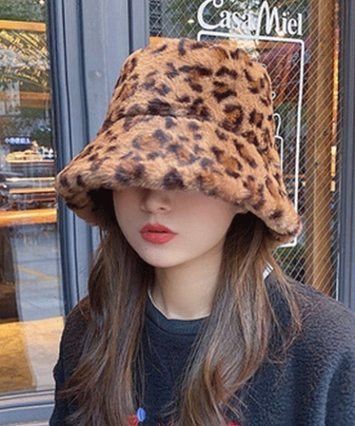 SFW（エスエフダブリュー）の「バケットハット 無地 アニマル ファー（ハット・レディース・ホワイト/ブラック/ブラウン/ピンク/レオパード/ゼブラ/ホワイト系・FREE）」の6枚目の写真