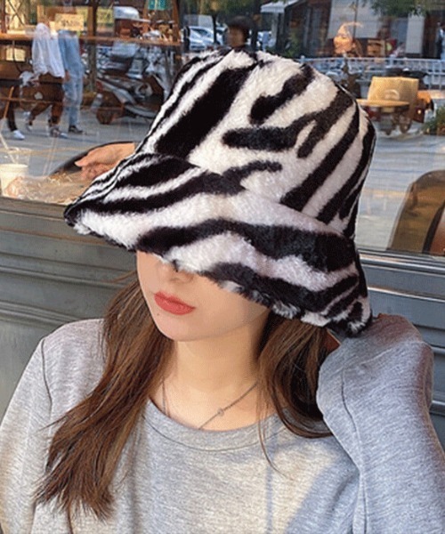 SFW（エスエフダブリュー）の「バケットハット 無地 アニマル ファー（ハット・レディース・ホワイト/ブラック/ブラウン/ピンク/レオパード/ゼブラ/ホワイト系・FREE）」の7枚目の写真