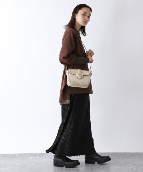 JEANASIS(ジーナシス)の「スムースカットBIGポロプルオーバー/216181(Tシャツ/カットソー・レディース・ホワイト/ブラック/ブラウン・FREE)」の13枚目の写真