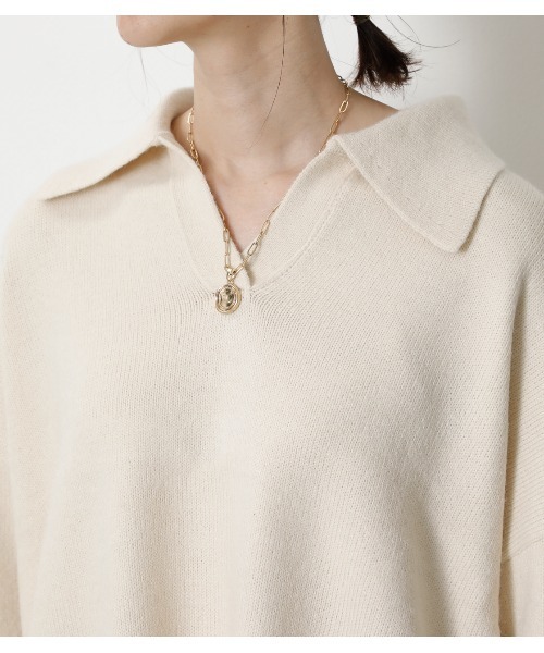 crie conforto（クリーコンフォルト）の「衿付きＶネックニット（ニット/セーター・レディース・ライトブラウン/アイボリー/キャメル・MEDIUM/SMALL）」の17枚目の写真