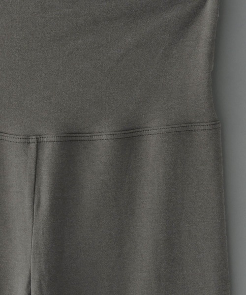 e/rm（イーアールエム）の「【e/rm】モイスチャースキンウエアハラマキハーフレギンス　216443（レギンス/スパッツ・レディース・ライトベージュ/チャコールグレー・FREE）」の6枚目の写真