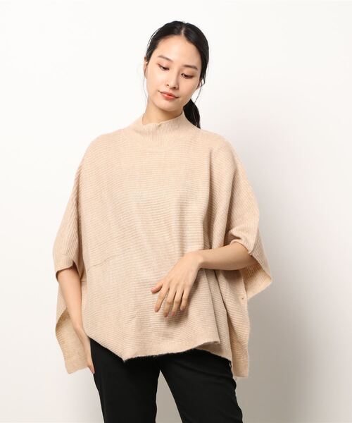 e.r.g*(イーアールジー)の「ボトルネック ニットポンチョ(ニット/セーター・レディース・ベージュ/ダークブラウン/グレー・M)」の1枚目の写真