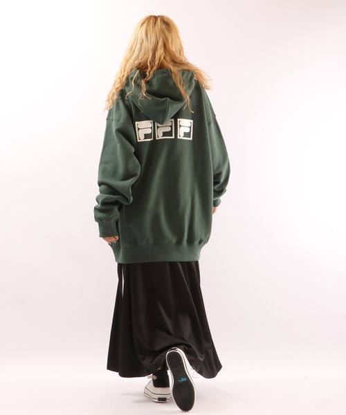 FILA HERITAGE(フィラヘリテージ)の「FILA オーバーサイズ プルオーバーフーディー(パーカー・メンズ・アッシュグレー/グリーン・M/L/XL)」の3枚目の写真