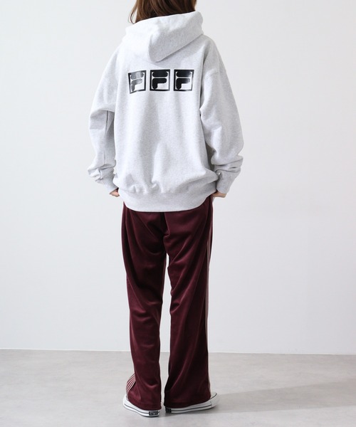 FILA HERITAGE(フィラヘリテージ)の「FILA オーバーサイズ プルオーバーフーディー(パーカー・メンズ・アッシュグレー/グリーン・M/L/XL)」の8枚目の写真