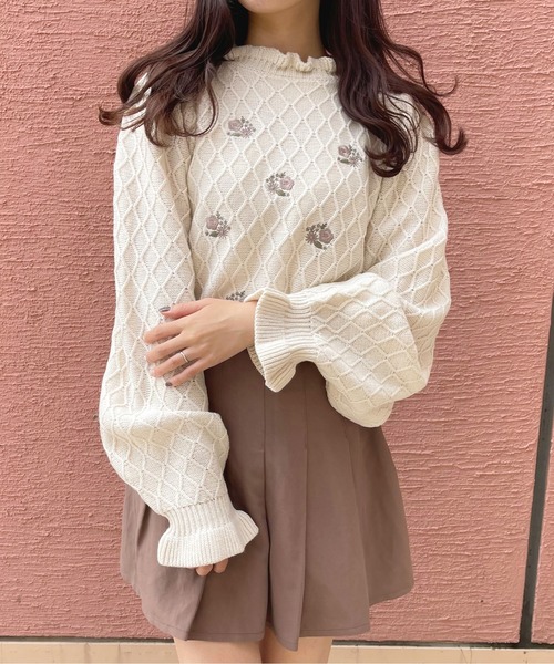 apres jour（アプレジュール）の「フラワー刺繍ニットプルオーバー【ZOZOTOWN限定アイテム】（ニット/セーター・レディース・ラベンダー/モカ/アイボリー/ブルー系その他・フリー/X-LARGE）」の16枚目の写真