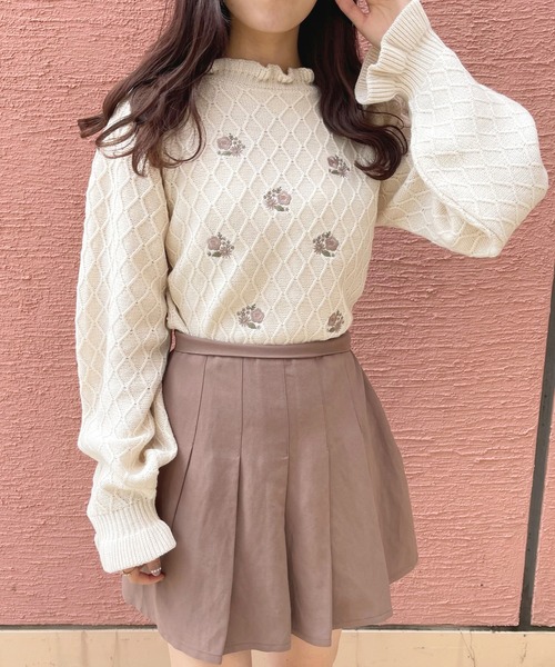 apres jour（アプレジュール）の「フラワー刺繍ニットプルオーバー【ZOZOTOWN限定アイテム】（ニット/セーター・レディース・ラベンダー/モカ/アイボリー/ブルー系その他・フリー/X-LARGE）」の17枚目の写真