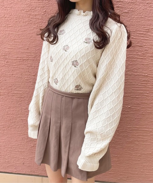 apres jour（アプレジュール）の「フラワー刺繍ニットプルオーバー【ZOZOTOWN限定アイテム】（ニット/セーター・レディース・ラベンダー/モカ/アイボリー/ブルー系その他・フリー/X-LARGE）」の18枚目の写真