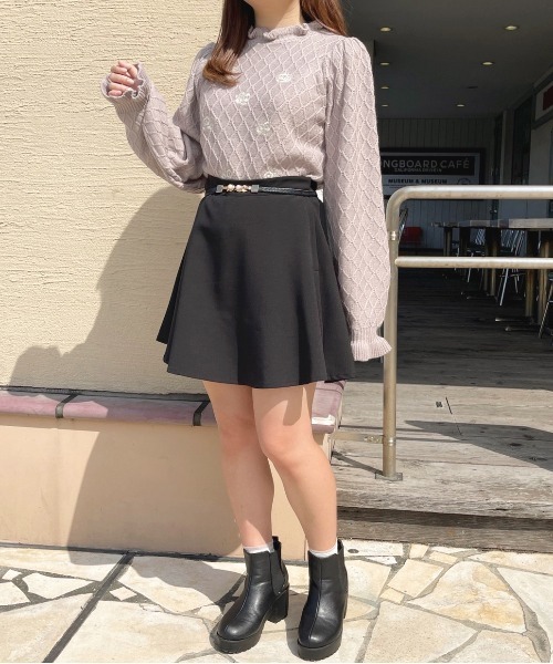 apres jour（アプレジュール）の「フラワー刺繍ニットプルオーバー【ZOZOTOWN限定アイテム】（ニット/セーター・レディース・ラベンダー/モカ/アイボリー/ブルー系その他・フリー/X-LARGE）」の5枚目の写真