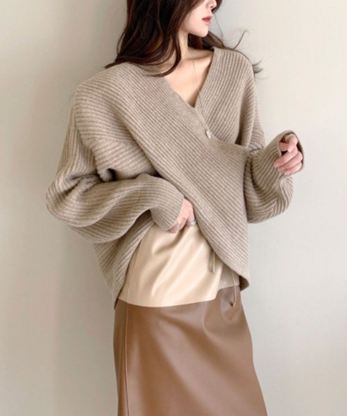 Leja(レジャ)の「【LEJA】カシュクールニット Vネック プルオーバー(ニット/セーター・レディース・ブラック/ベージュ/グレー/カーキ・FREE)」の9枚目の写真