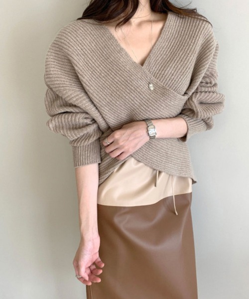 Leja(レジャ)の「【LEJA】カシュクールニット Vネック プルオーバー(ニット/セーター・レディース・ブラック/ベージュ/グレー/カーキ・FREE)」の7枚目の写真