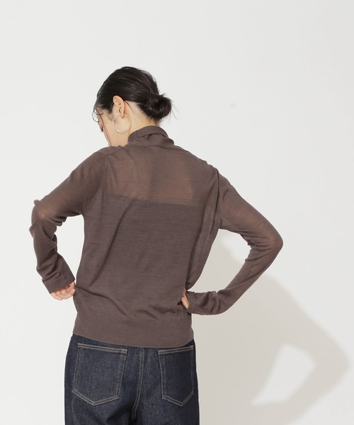 NATURAL BEAUTY BASIC（ナチュラルビューティーベーシック）の「シアータートルニット（ニット/セーター・レディース・チャコールグレー/ベージュ/オフホワイト・MEDIUM）」の13枚目の写真