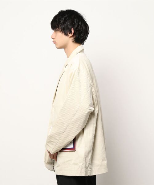 BAYBLO（ベイブロ）の「【ユニセックス】オーバーサイズ コーデュロイ 2B ワイド テーラードジャケット(BG)（テーラードジャケット・メンズ・ブラック/ダークグリーン/ダークブラウン/アイボリー/ブルーグレー・MEDIUM/LARGE）」の6枚目の写真