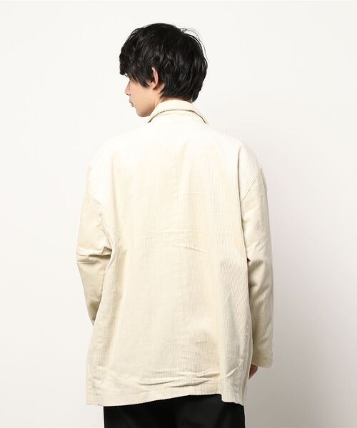 BAYBLO（ベイブロ）の「【ユニセックス】オーバーサイズ コーデュロイ 2B ワイド テーラードジャケット(BG)（テーラードジャケット・メンズ・ブラック/ダークグリーン/ダークブラウン/アイボリー/ブルーグレー・MEDIUM/LARGE）」の7枚目の写真