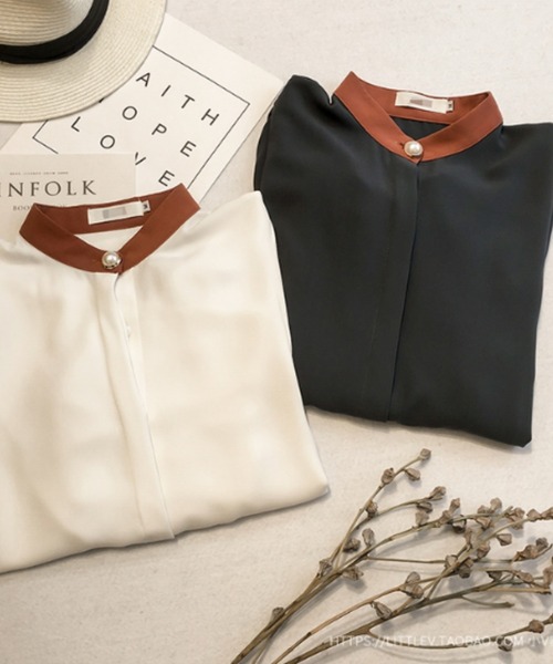 Diosfront（ディオスフロント）の「ボリュームスリーブ配色スタンドネックシャツ（シャツ/ブラウス・レディース・ホワイト/ネイビー・M/L）」の7枚目の写真