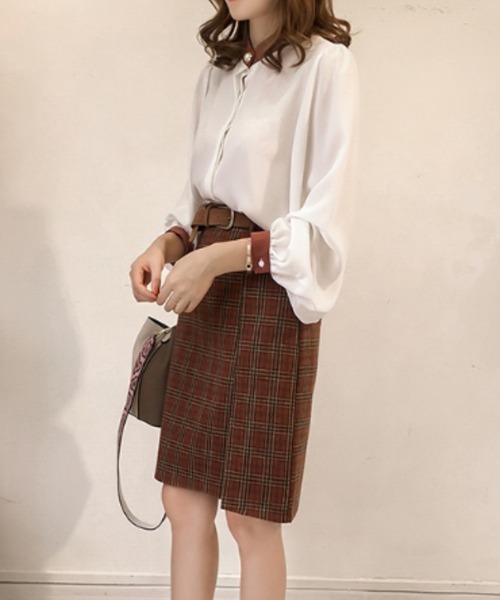 Diosfront（ディオスフロント）の「ボリュームスリーブ配色スタンドネックシャツ（シャツ/ブラウス・レディース・ホワイト/ネイビー・M/L）」の13枚目の写真