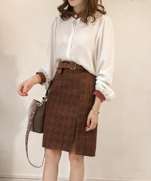 Diosfront（ディオスフロント）の「ボリュームスリーブ配色スタンドネックシャツ（シャツ/ブラウス・レディース・ホワイト/ネイビー・M/L）」の12枚目の写真