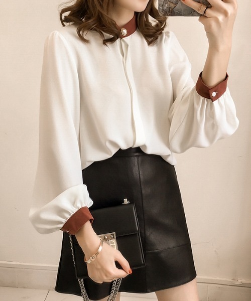 Diosfront（ディオスフロント）の「ボリュームスリーブ配色スタンドネックシャツ（シャツ/ブラウス・レディース・ホワイト/ネイビー・M/L）」の8枚目の写真