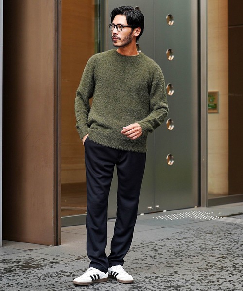 roshell（ロシェル）の「ふっくらもちもち クルーネック シャギーニット セーター（ニット/セーター・メンズ・ホワイト/ブラック/ブルー/ライトグレー/グレー/グレイッシュベージュ/ブラウン系その他/オリーブ/チャコールグレー/ブラック系その他/ブルー系その他/モカ/グレー系その他・SMALL/MEDIUM/LARGE/X-LARGE）」の21枚目の写真